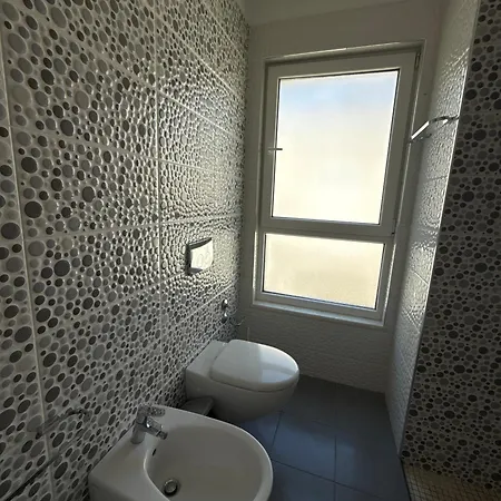 Lalzi Vacation Apartament Plazhi San Pietro