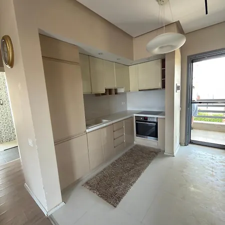 Lalzi Vacation Apartament *